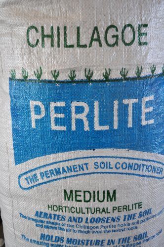 Perlite - Medium grade 100litre - Chillagoe - special order once per week