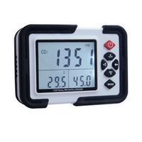 Digital CO2 Monitor - measures CO2 temp and humidity and logs them on an SD Card
